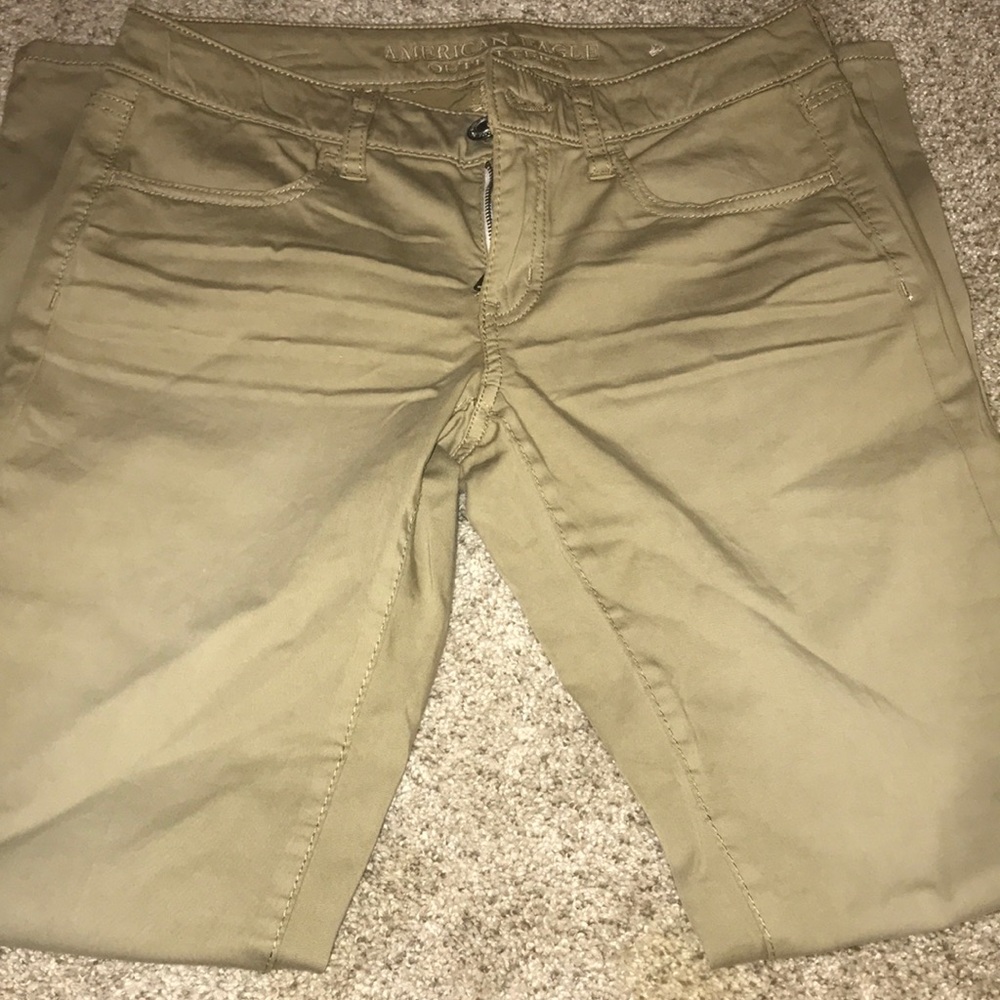 American eagle khaki pants